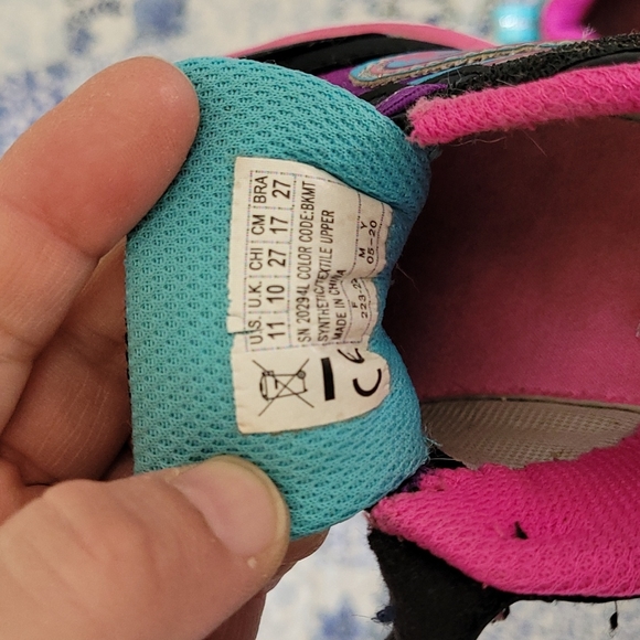 2 Pairs Sketchers Runners GUC Girls 10.5 Blue with Pink & Girls 11 Black & Pink - Picture 3 of 7
